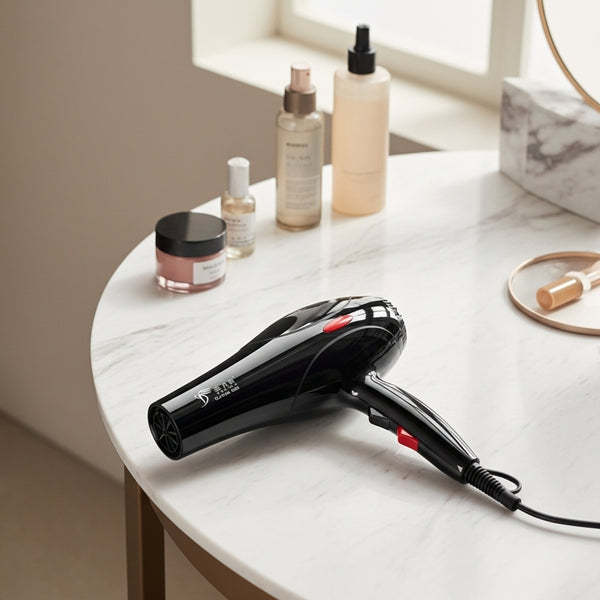 Secador AirFlex Pro com distribuição uniforme de calor para secagem rápida e controle de frizz
